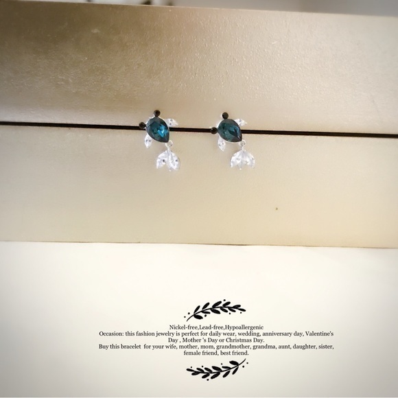 - Sterling Silver Goldfish Earrings - Picture 1 of 5